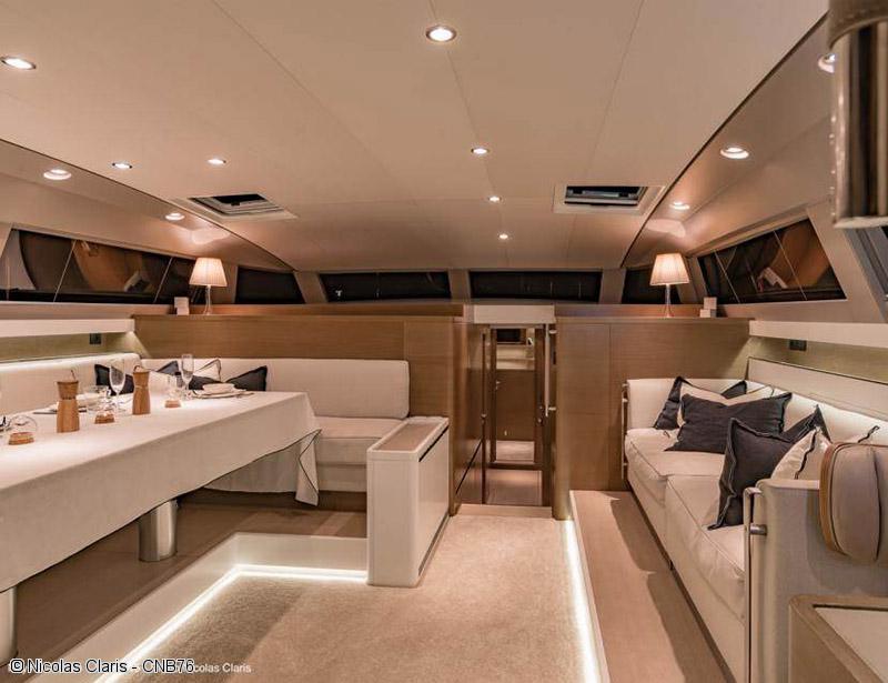 yacht-de-luxe-cnb-76-neyina-carre-interieur-salon
